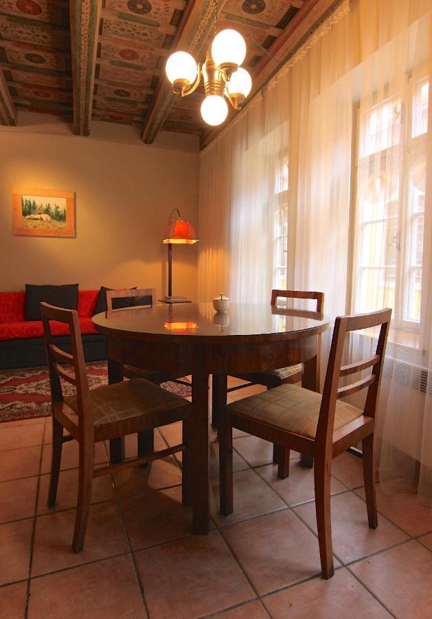 פראג Historical Apartment With Balcony מראה חיצוני תמונה